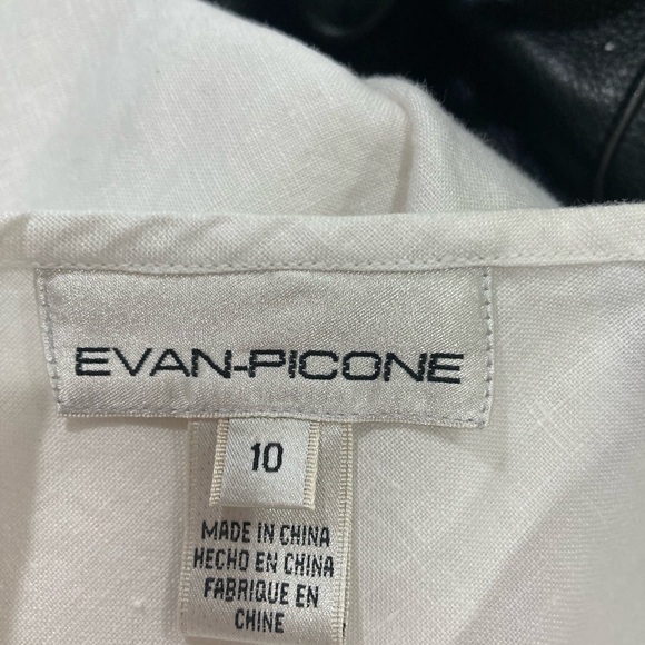 Long white linen dress - Picture 11 of 14